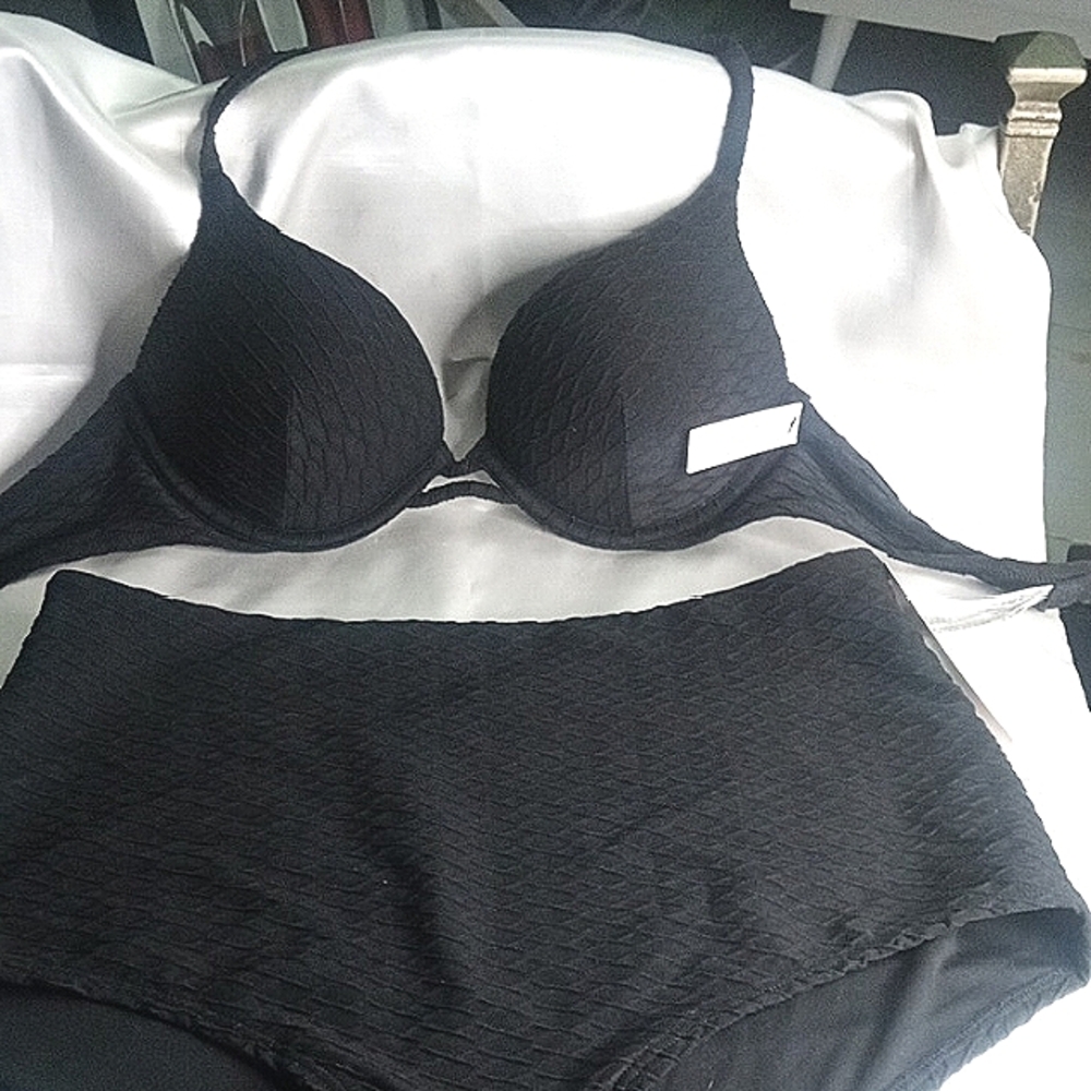 Victoria's Secret Black Bikini NWT